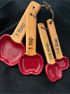Joann’s Ceramic Apple-Shaped Measuring Spoons in Red & Tan - Set of 4